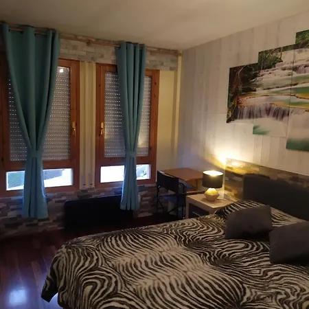 アパート De Montana 