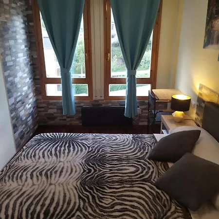 アパート De Montana 