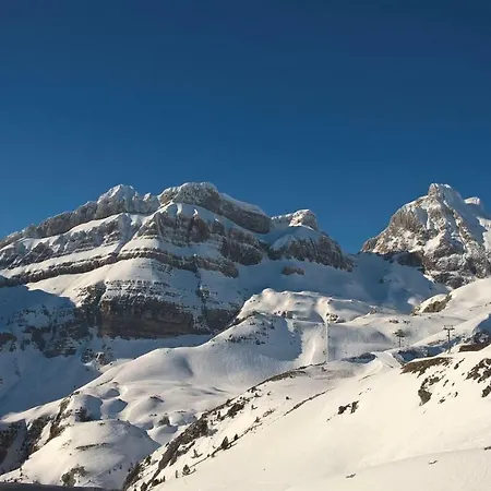 アパート De Montana 